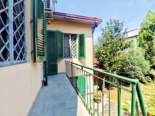 Casa Indipendente in Vendita a Empoli, 420'000€, 215 m², arredato