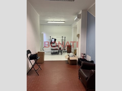 Immobile commerciale in Affitto a La Spezia, zona Periferia Est, 950&euro;, 176 m²