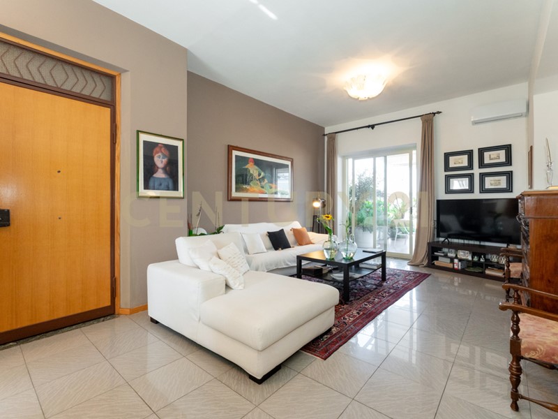 Appartamento in Vendita a Acireale, 198'000&euro;, 160 m²