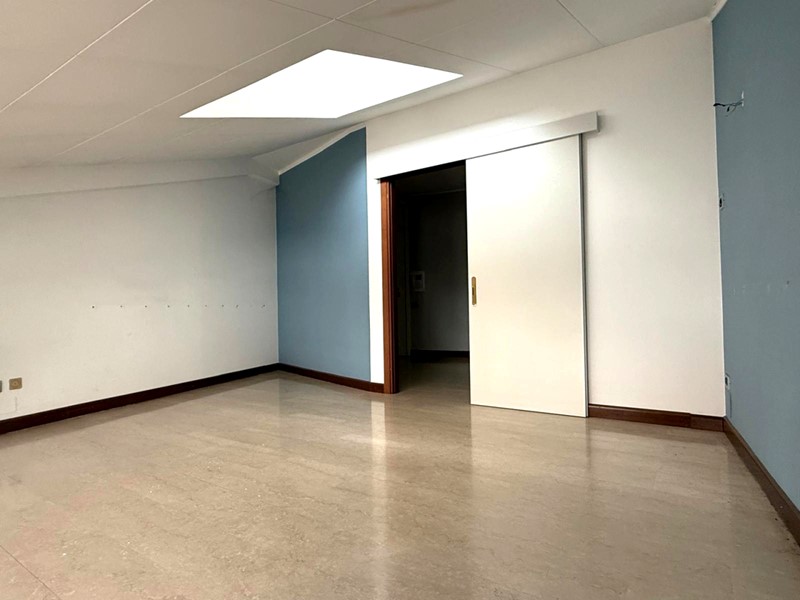 Immobile commerciale in Vendita a Rovigo, 50'000€, 100 m²