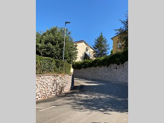 Appartamento in Vendita a Campagnatico, zona Borgo di Arcille, 130'000€, 100 m²