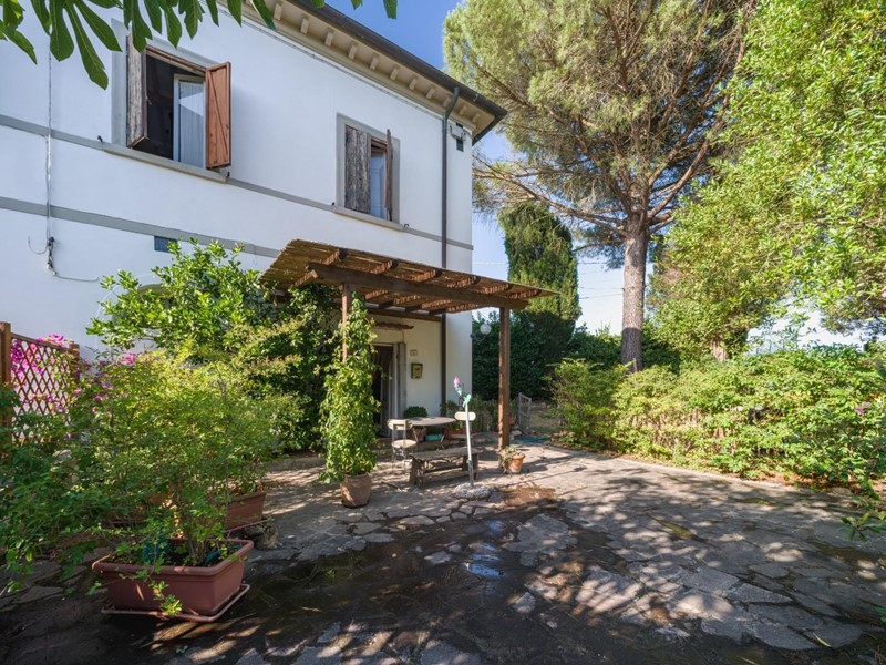 Casa Semi Indipendente in Vendita a Fauglia, 130'000€, 71 m², con Box