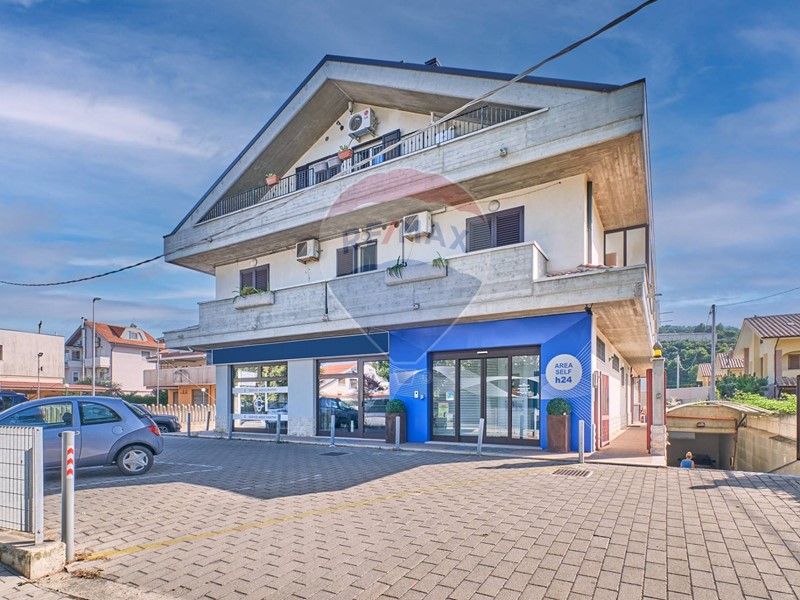 Quadrilocale in Vendita a Francavilla al Mare, 250'000€, 111 m²