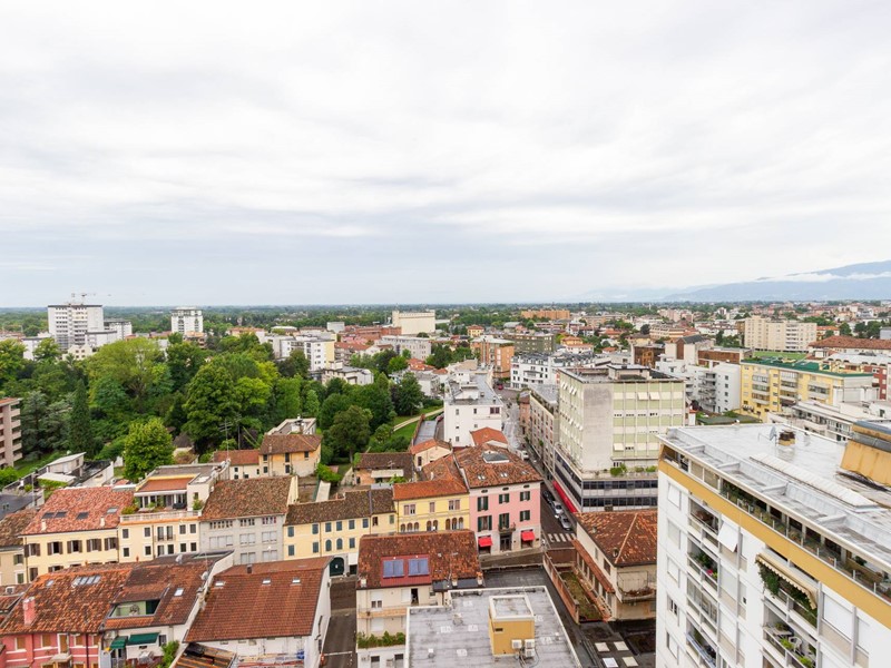 Quadrilocale in Vendita a Pordenone, 210'000€, 110 m²