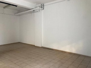 Immobile commerciale in Vendita a Quartu Sant'Elena, 125'000&euro;, 130 m²