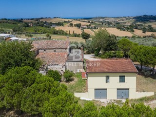 Rustico in Vendita a Coriano, 320'000€, 494 m²