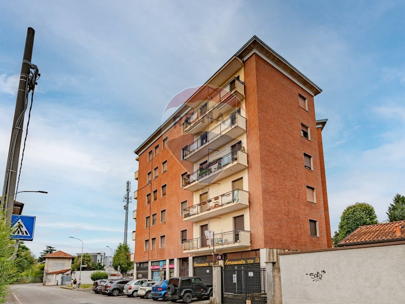 Trilocale in Vendita a Rho, 179'000€, 95 m²