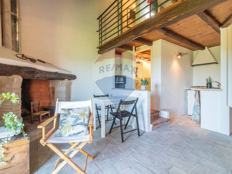 Bilocale in Vendita a Ischia di Castro, 75'000€, 58 m²