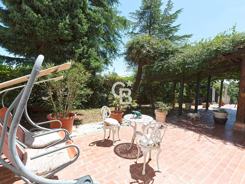 Villa in Vendita a Carbognano, 199'000€, 210 m²