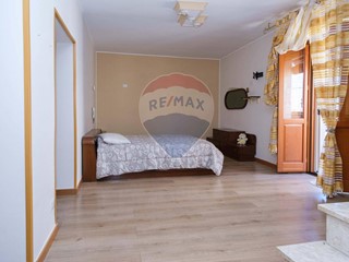 Casa Indipendente in Vendita a Piazza Armerina, 34'000€, 114 m²