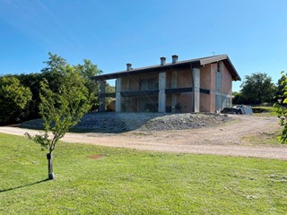 Appartamento in Vendita a Sagrado, 500 m²