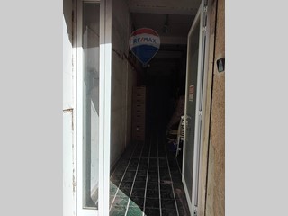 Immobile commerciale in Vendita a Caltagirone, 15'000€, 69 m²