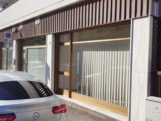 Negozio in Affitto a Gorizia, 300€, 30 m²