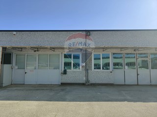 Laboratorio in Vendita a Figline e Incisa Valdarno, 490'000€, 500 m²