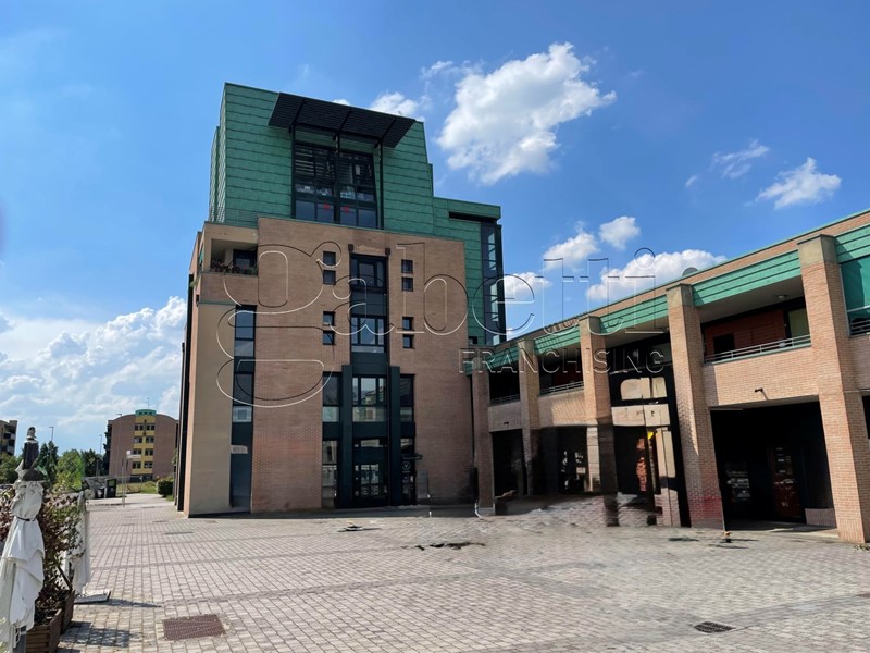 Quadrilocale in Vendita a Ferrara, 380'000&euro;, 178 m²