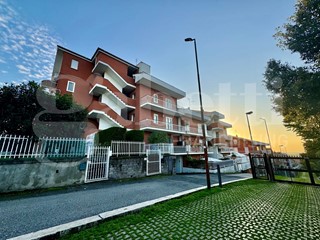 Trilocale in Vendita a Castel Gandolfo, 149'000€, 101 m²