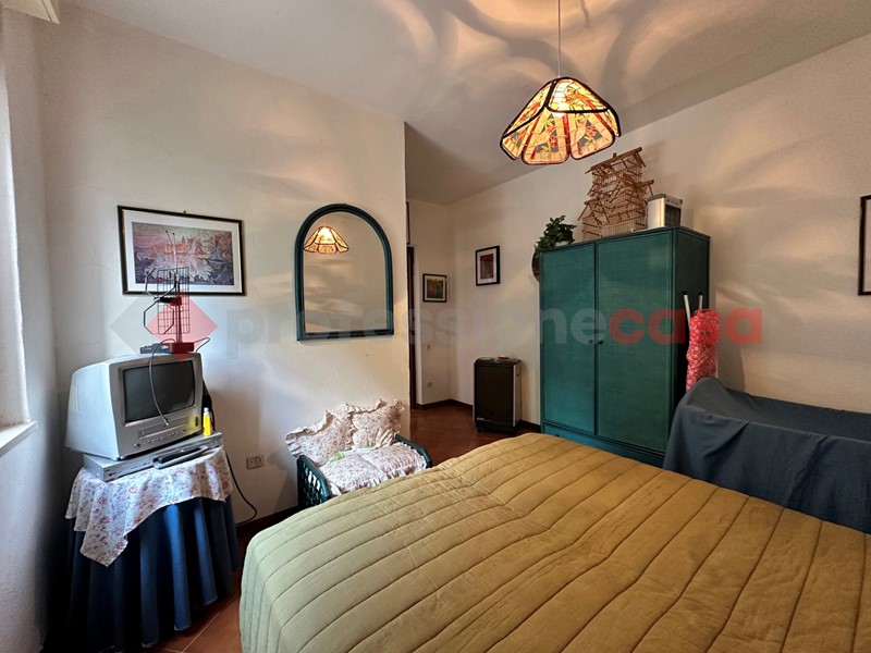 Villetta a schiera in Vendita a Torre Cajetani, 75'000€, 140 m², arredato