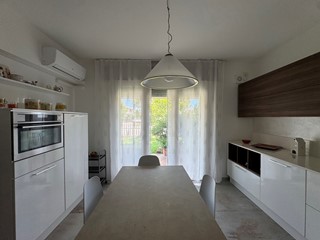 Casa Indipendente in Vendita a Noventa Vicentina, 369'000€, 214 m²