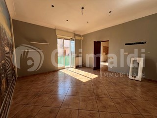 Trilocale in Vendita a Casoria, 157'000€, 90 m²