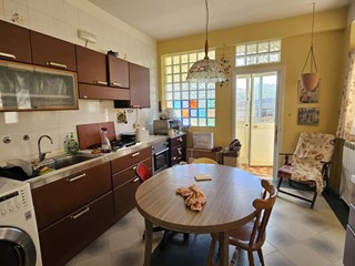 Villa in Vendita a Palermo, 275'000€, 195 m²