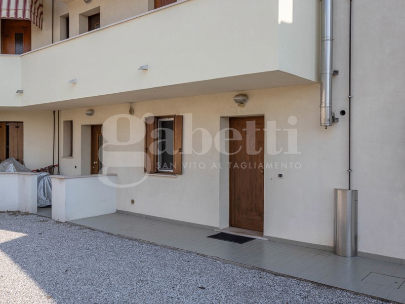 Trilocale in Vendita a Valvasone Arzene, 85'000€, 60 m², arredato