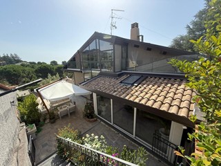 Villa in Vendita a Nicolosi, 595'000&euro;, 360 m²