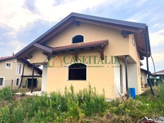 Casa Indipendente in Vendita a San Giusto Canavese, 240'000€, 