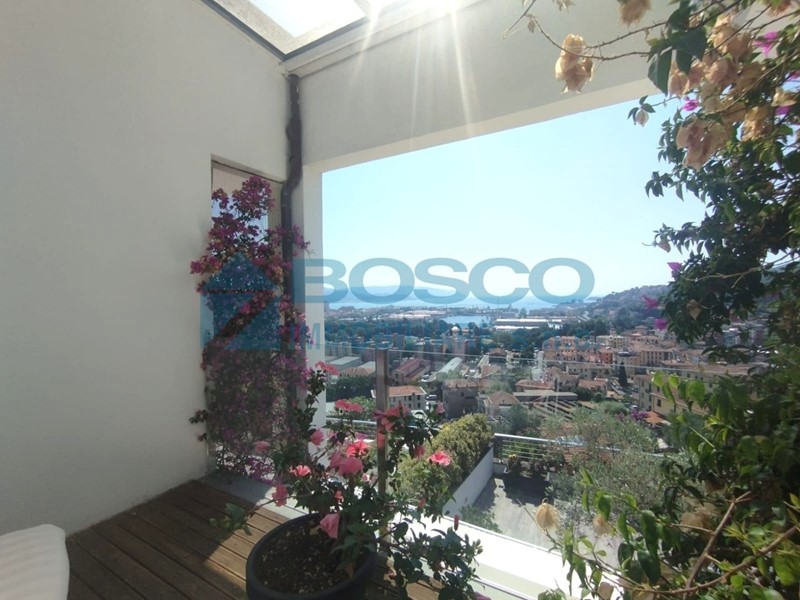 Appartamento in Vendita a La Spezia, zona Nord, 730'000€, 220 m², con Box