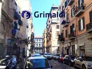 Trilocale in Vendita a Napoli, 220'000€, 110 m²