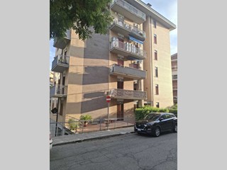 Appartamento in Affitto a Perugia, 700€, 90 m², arredato, con Box