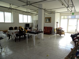 Magazzino in Affitto a Senigallia, 480€, 90 m²