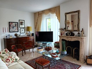 Casa Indipendente in Vendita a Fosdinovo, zona Caniparola, 350'000€, 130 m², con Box