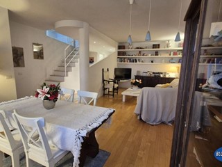 Attico in Vendita a Viareggio, 950'000€, 102 m², arredato