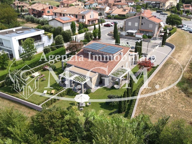 Casa Indipendente in Vendita a Calcinaia, zona Oltrarno, 460'000€, 137 m²