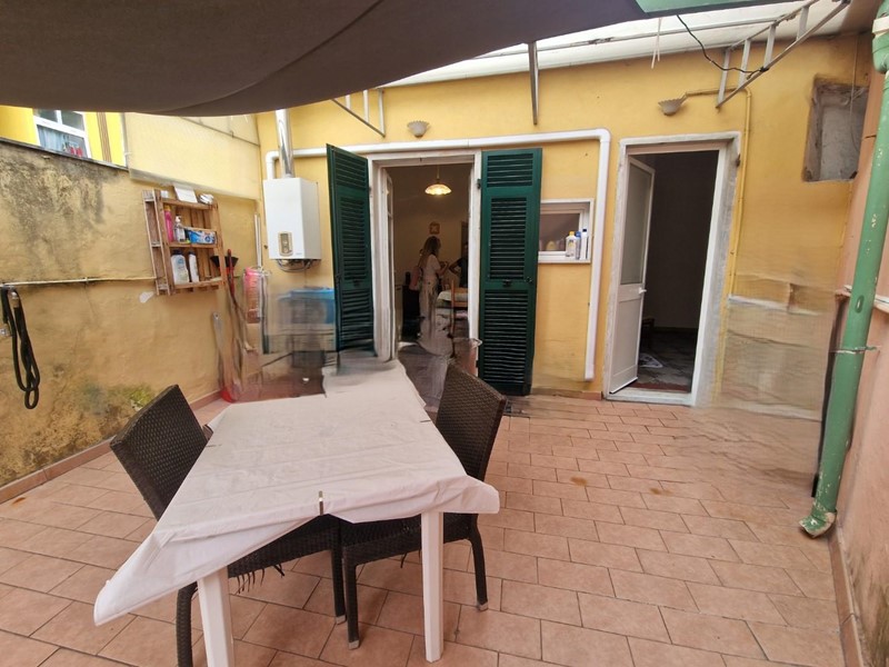 Trilocale in Vendita a Carrara, 85'000€, 50 m²