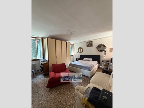 Appartamento in Vendita a Venezia, 270'000€, 104 m²