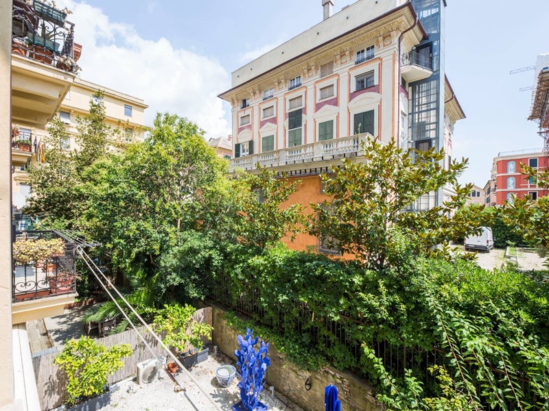 Appartamento in Vendita a Genova, 439'000€, 135 m²