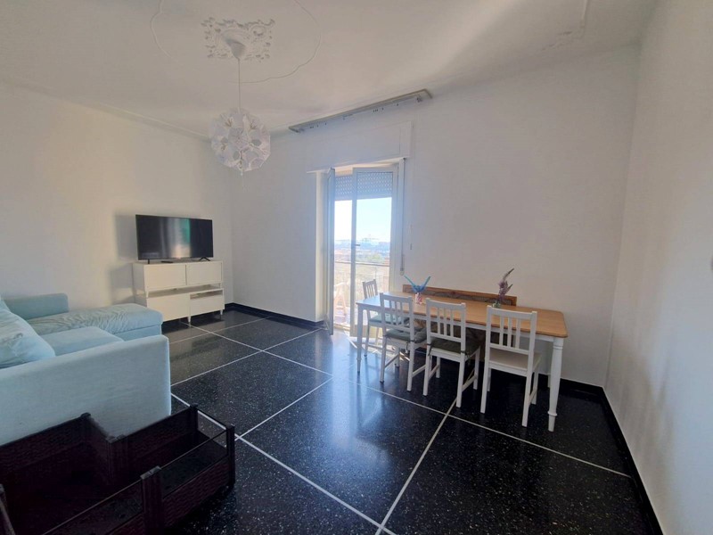Appartamento in Vendita a Genova, 88'000€, 100 m²