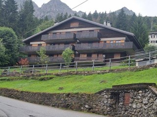 Trilocale in Vendita a Oltre il Colle, 60'000€, 70 m²