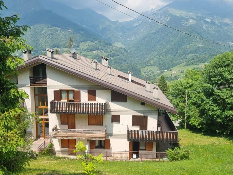 Trilocale in Vendita a Oltre il Colle, 49'000&euro;, 70 m²