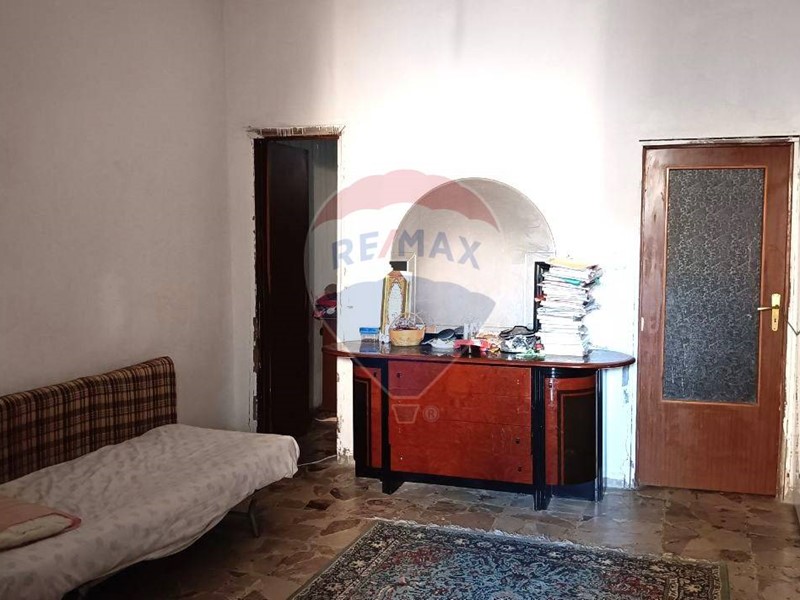 Casa Indipendente in Vendita a Riposto, 59'000€, 99 m²