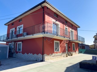 Casa Indipendente in Vendita a Guardiagrele, 165'000&euro;, 240 m²
