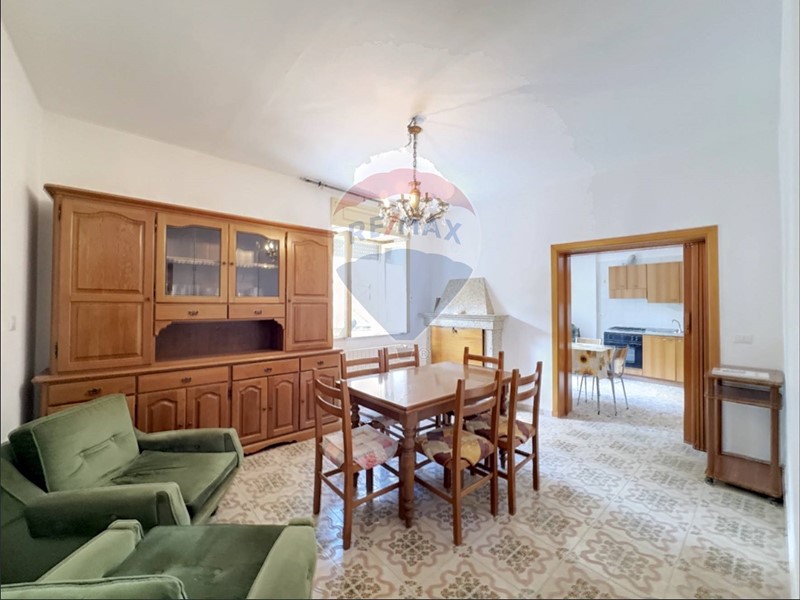 Casa Indipendente in Vendita a Frisa, 88'000€, 158 m²