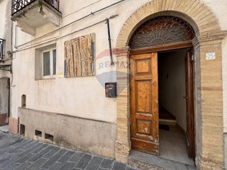 Casa Indipendente in Vendita a Tornareccio, 65'000€, 295 m²