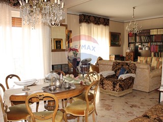 Appartamento in Vendita a Tremestieri Etneo, 220'000€, 174 m²