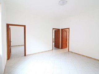 Quadrilocale in Vendita a Genova, 59'000€, 80 m²