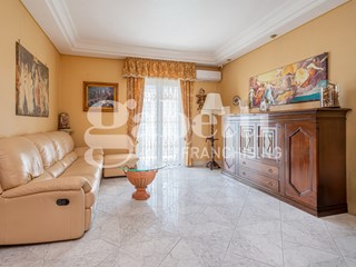 Quadrilocale in Vendita a Marano di Napoli, 205'000€, 90 m²