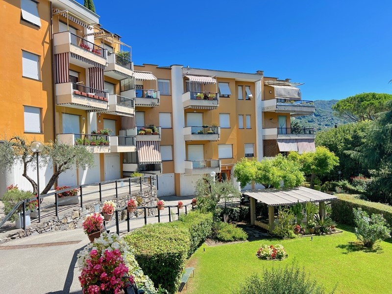 Trilocale in Vendita a Rapallo, zona comodo ai servizi, 250'000€, 62 m², con Box