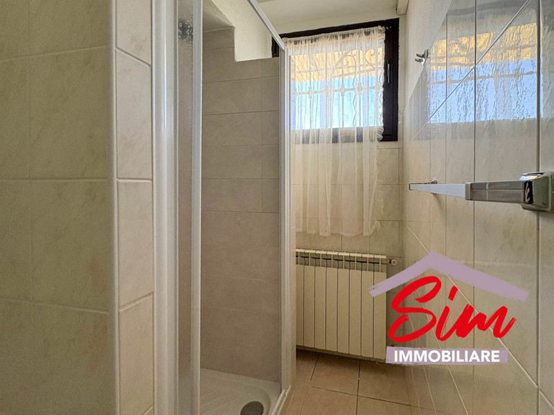 Trilocale in Affitto a Novara, 880€, 70 m²