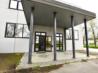 Capannone in Vendita a Minerbio, 690'000€, 850 m²